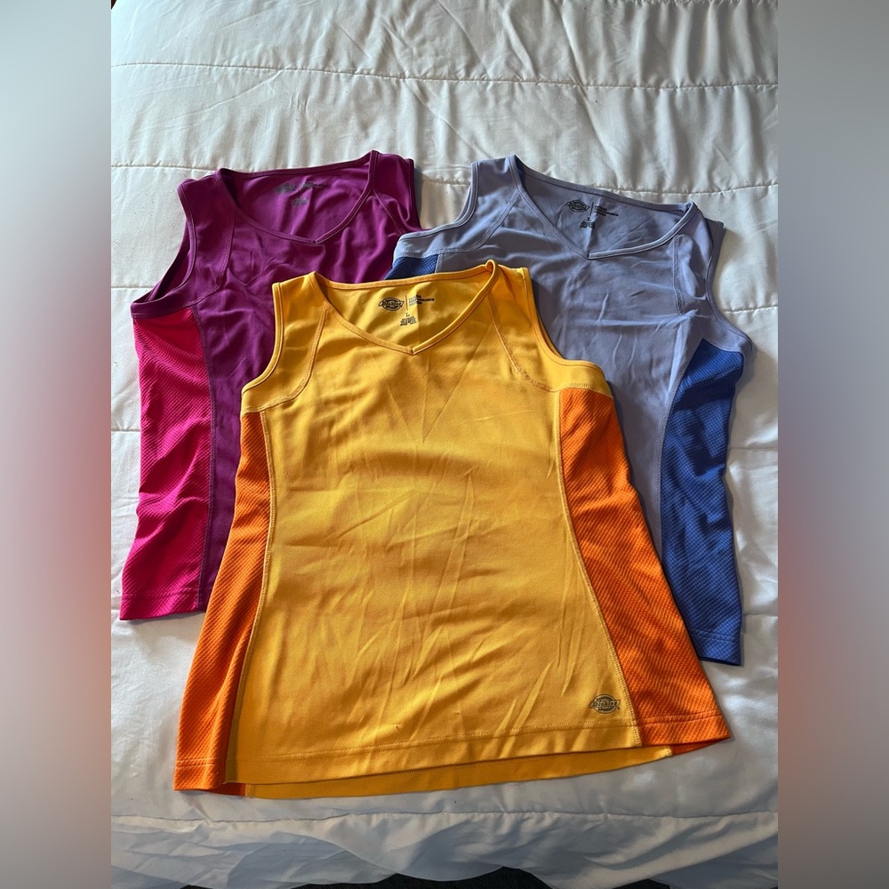 LIKE NEW Dickies women’s running tank tops